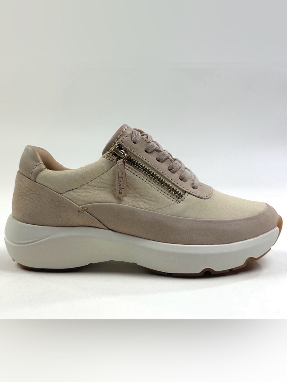 Clarks Tivoli Zip Leather Sand Tan Womens Wide Sneakers Shoes Casual 26176651